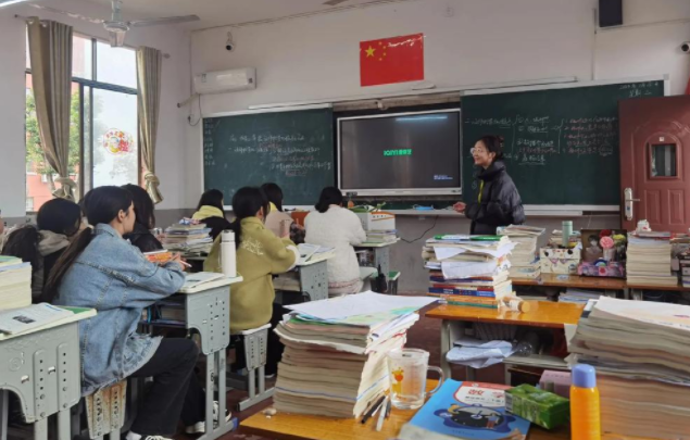 校园全掩盖双减作业学生获得感显着增强更高质量的方向跨进